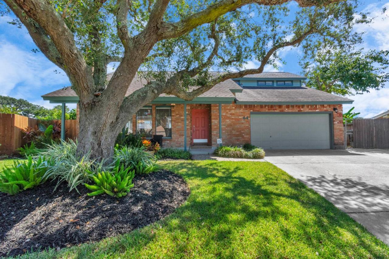Beauty On The Water! Lake House Near The Beaches! Galveston Zewnętrze zdjęcie