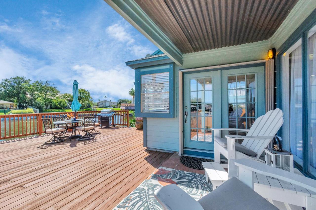 Beauty On The Water! Lake House Near The Beaches! Galveston Zewnętrze zdjęcie