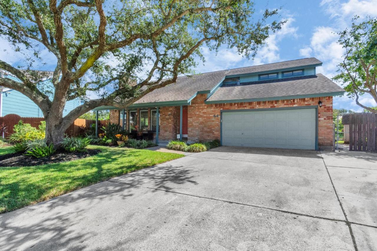Beauty On The Water! Lake House Near The Beaches! Galveston Zewnętrze zdjęcie